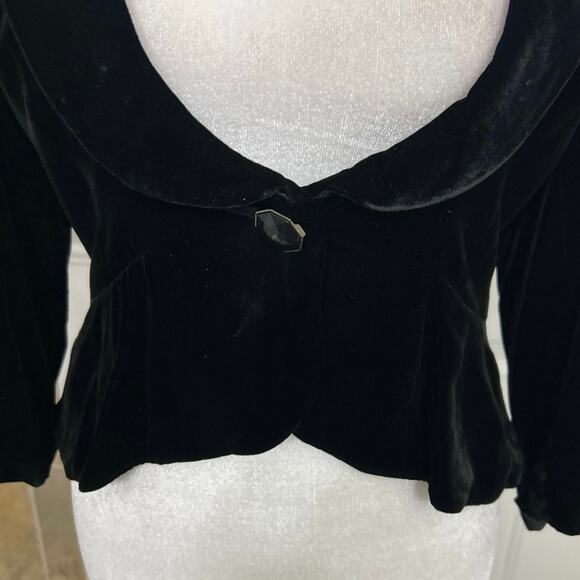 Y2K LOFT Black Velvet Silk Blend Crop Blazer Size 2 Dark Romantic Coquette Indie - Picture 9 of 15